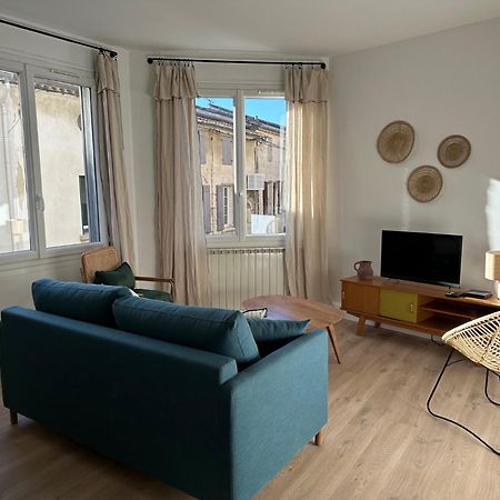 Charmant Appartement 3 Chambres Et Terrasse Eyragues Luaran gambar