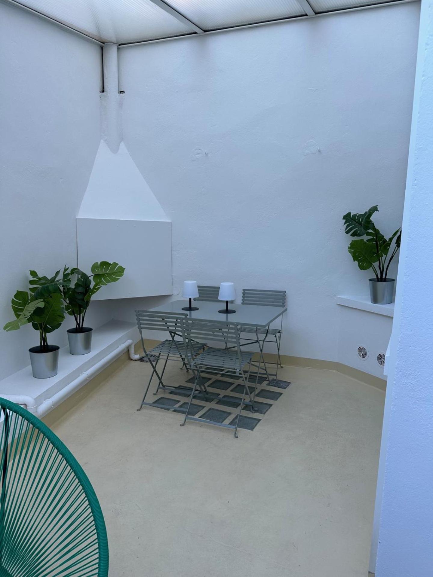 Charmant Appartement 3 Chambres Et Terrasse Eyragues Luaran gambar